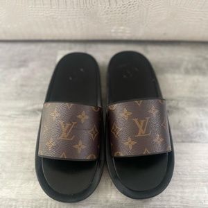 Louis Vuitton Monogram sunbath slide sandals
